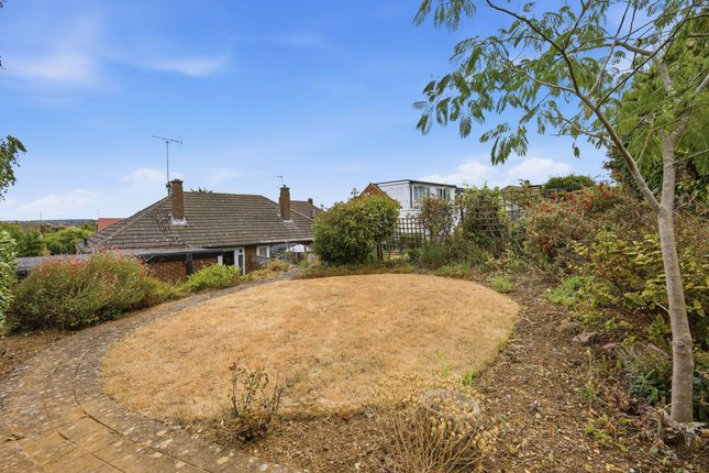 27 Manor Crescent, Hitchin photo 4