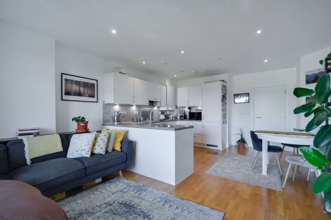 Open Plan Living Area_Pic_2.Jpg