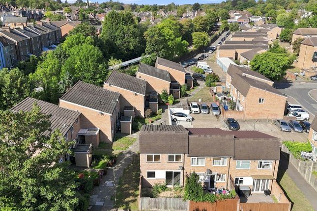 50 Observatory Walk, Redhill photo 4
