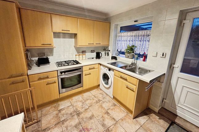 15, Abbey Way, Doncaster photo 2