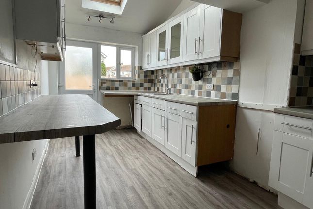 27, Barton Road, Berrow photo 4