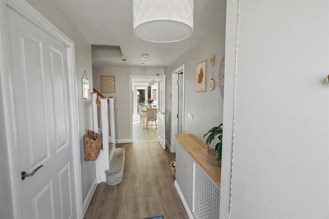 Rowan Crescent, Norwich photo 3
