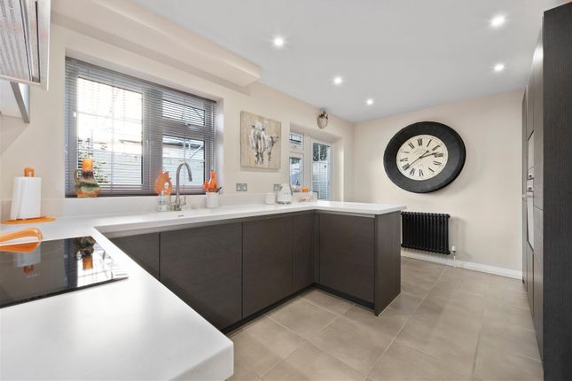 End terrace house for sale in Alma Road, Windsor