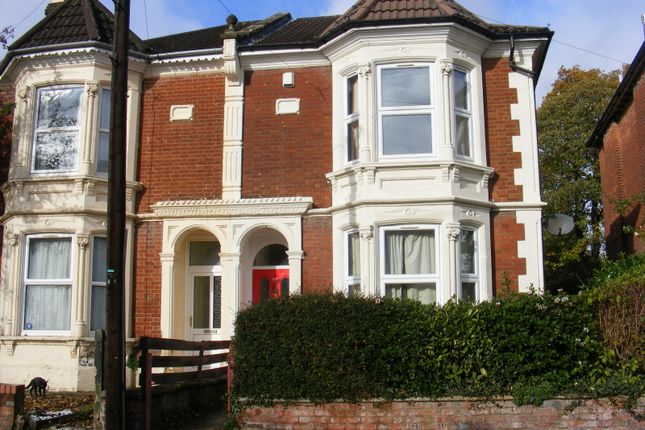 Thumbnail Property to rent in Gordon Avenue, Portswood, Southampton