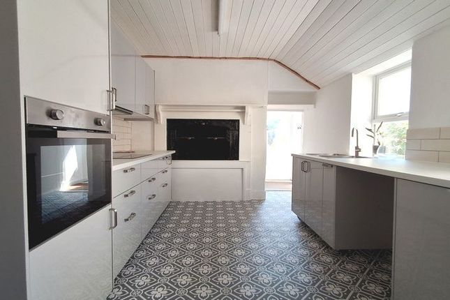 10 Copper Terrace, Hayle photo 3
