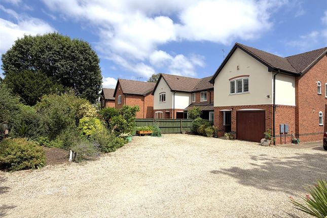 127, Stratford Road, Warwick photo 2