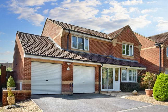 4 bedroom terraced house for sale in Cambridge Way, Cullompton