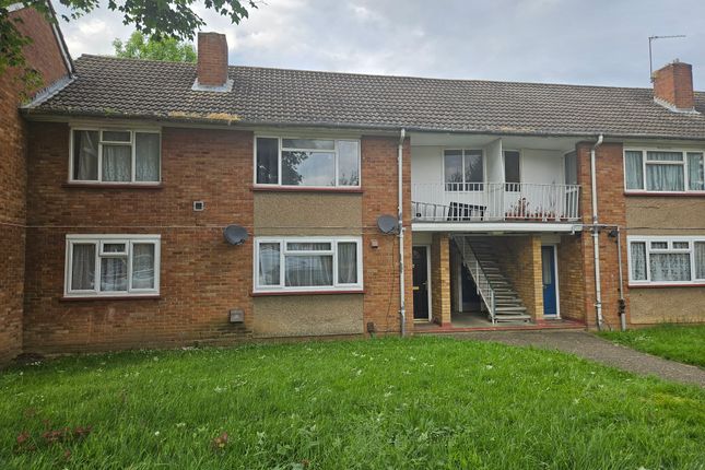 Thumbnail Flat to rent in Sycamore Avenue, Hayes