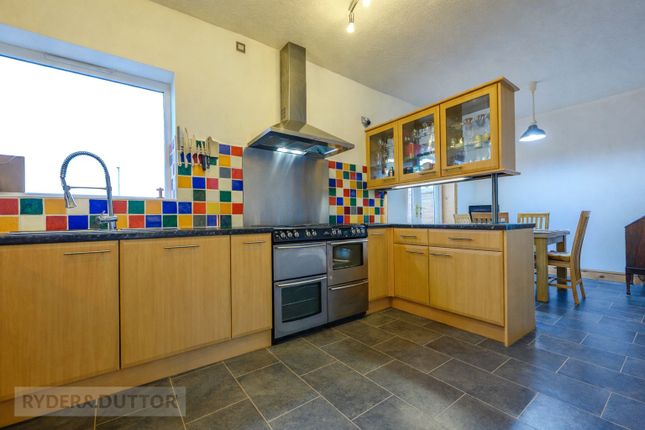 6, Moorlands Drive, West Yorkshire photo 3