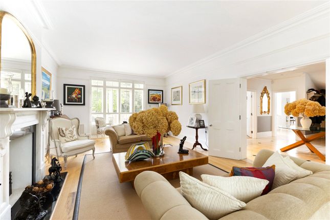 Hartwood House, 26, Harebell Hill, Surrey photo 4