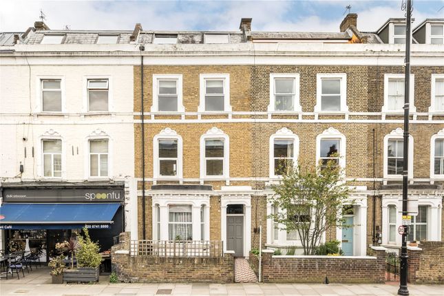 Thumbnail Flat for sale in Castelnau, London