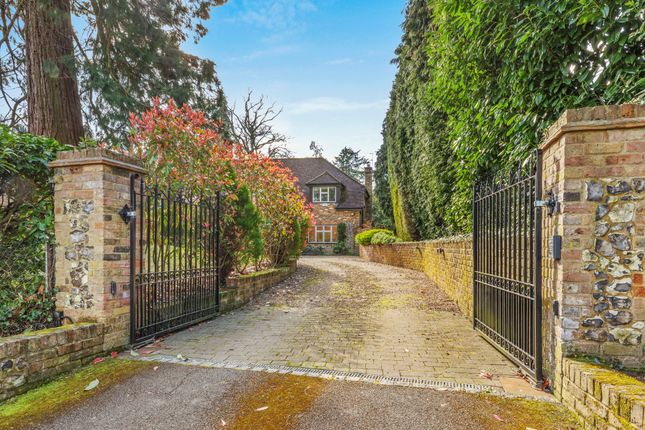 Redlands Stratton Chase Drive, Chalfont St. Giles photo 4