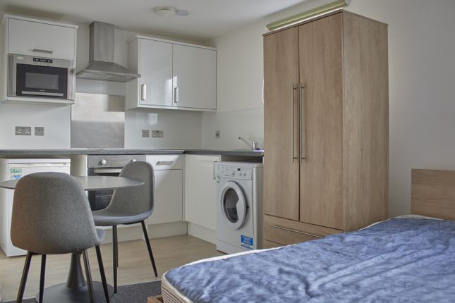 Thumbnail Flat to rent in 140A Whiteladies Road, Bristol