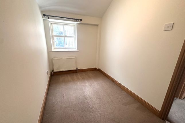 1, St. Margarets Court, Kirkgate, North Yorkshire photo 5
