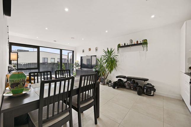Flat 23 Emporium Court, Alexandra Avenue, Harrow photo 3