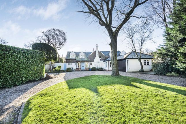 Detached house for sale in Newlands Lane, Stoke Row, Henley-On-Thames