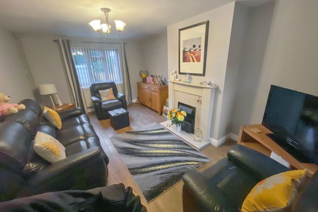 80, Manor Drive, Grantham photo 3