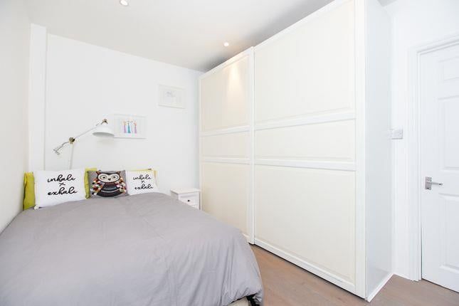 Flat for sale in Acton Lane, Harlesden