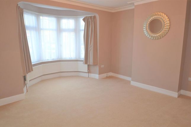 64 Vicarage Lane, London photo 3