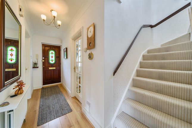 4, Irwin Close, Ickenham photo 4