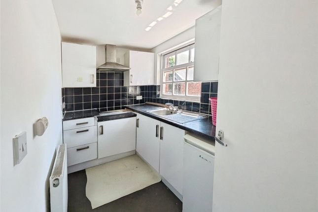 15A,, Worcester Street, West Midlands photo 3