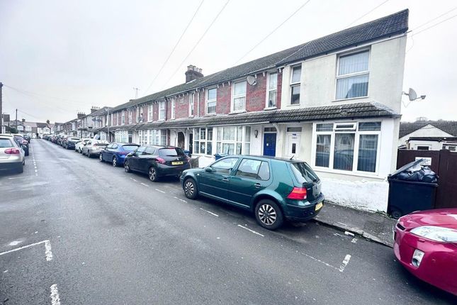 Semi-detached house to rent in Upper Green Street, High Wycombe