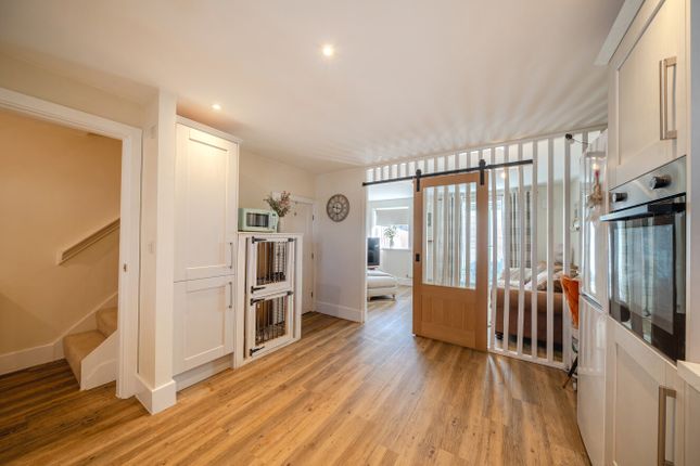25, Bolton Drive, Keighley photo 4
