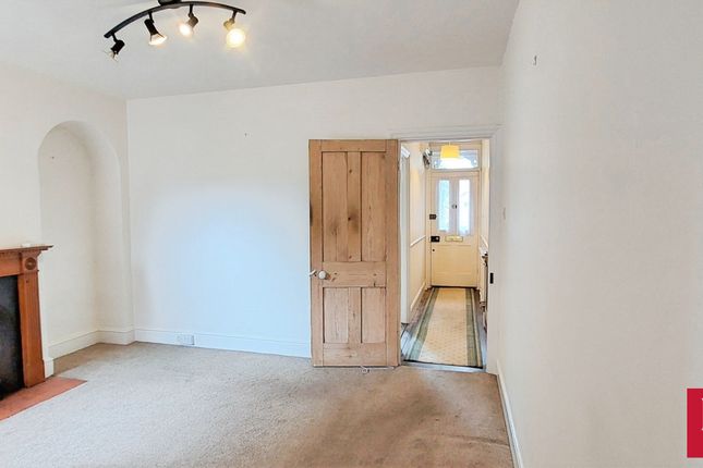 22, South Primrose Hill, Chelmsford, Essex photo 5