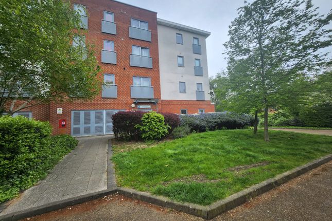 Thumbnail Flat for sale in Brecon House, Taywood Road, Northolt