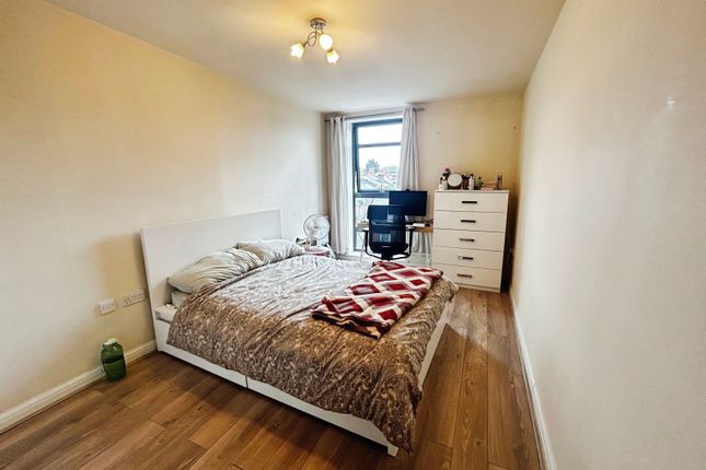 Flat 16, 20, Kennet Street, Berkshire photo 4