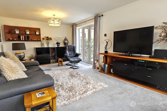 3, Reapers Close, Nuneaton photo 4
