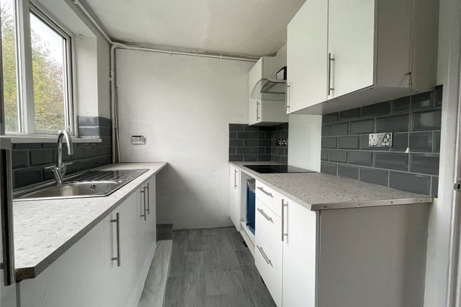 Thumbnail Flat for sale in St Michales Rise, Welling, Kent