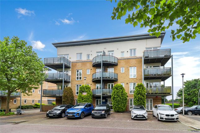 Thumbnail Flat for sale in Linden Avenue, Watford