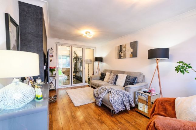 4, Southwood Drive, Manchester photo 4