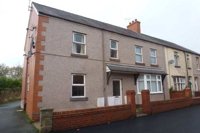Flat 1, 50, Hall Street, Rhosllanerchrugog photo 2