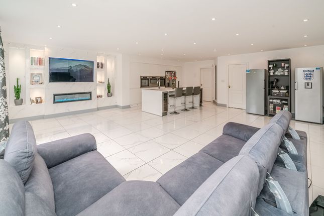 1 Orchard Drive, Chorley photo 2
