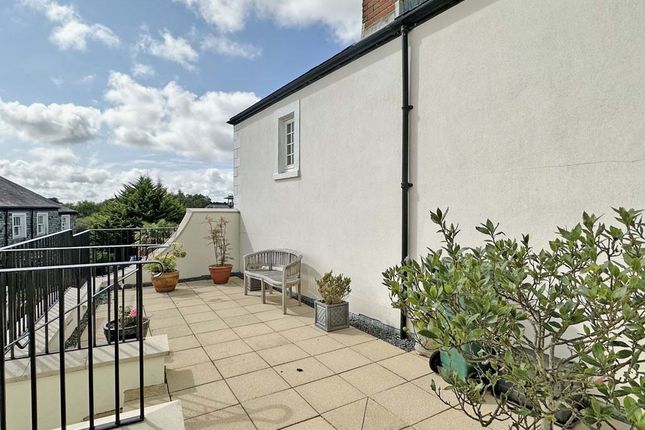End terrace house for sale in Belvedere, Truro
