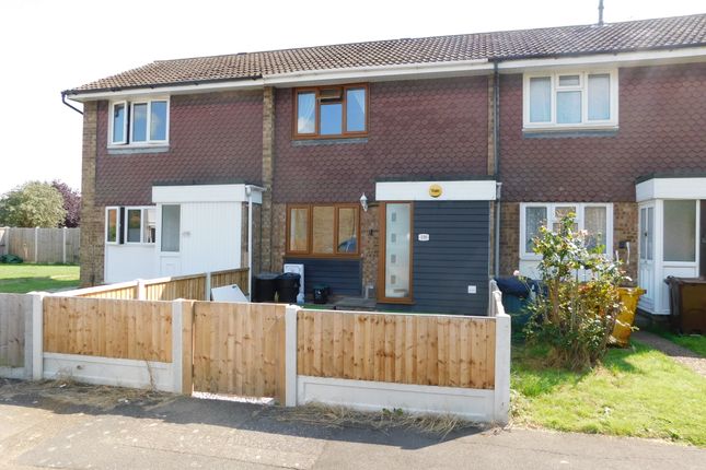 Thumbnail Terraced house to rent in Hilton Road, Canvey Island