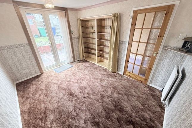 2 Forres Drive, Glenrothes photo 5