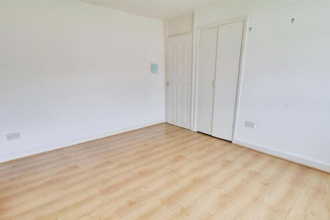 11c Hinton Road, Crewe photo 3
