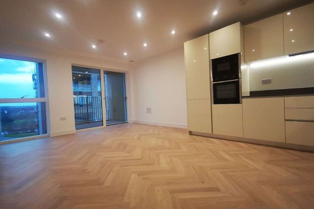 Thumbnail Flat to rent in 603 Birch House, London