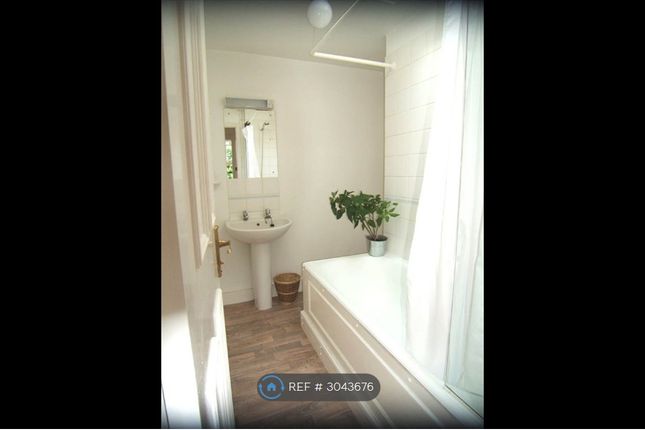 Agate Road, London photo 5