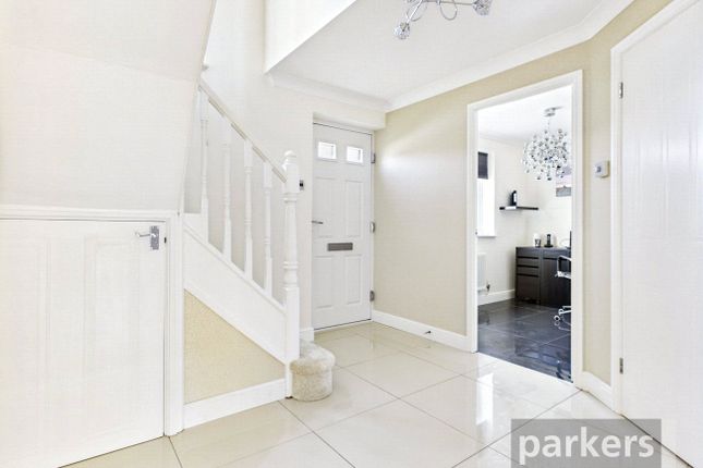 5, Willows Edge, Witney photo 2