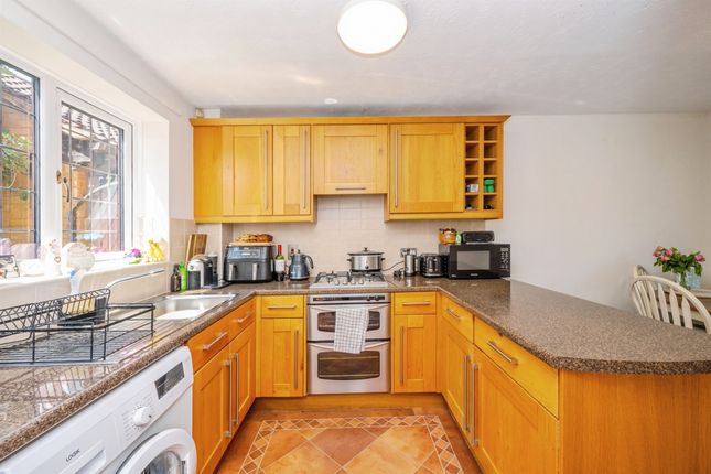 2, Mountford Close, Derby photo 4