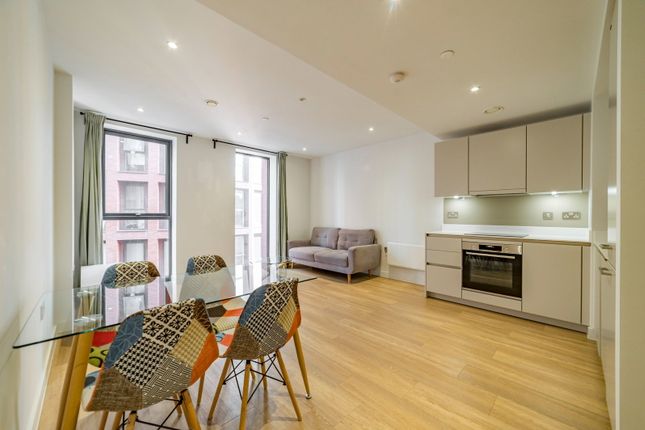 Apartment 606 Carding Building, 42 Whitworth Street, Manchester photo 3