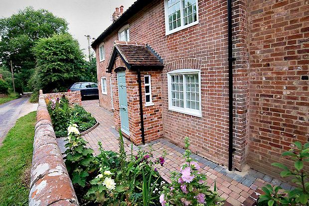 Hare Meadow, 11, Coopers Lane, Colchester photo 5
