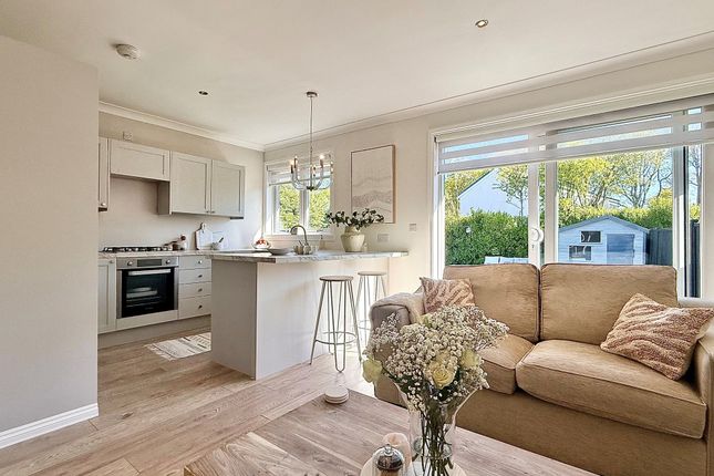 25, Mainholm Crescent, Ayr photo 3