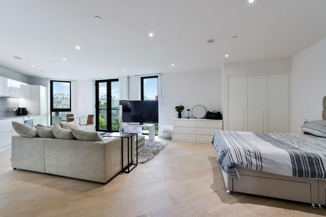 Studio studio on 10 Cutter House 1, Admiralty Avenue, London, £299,999