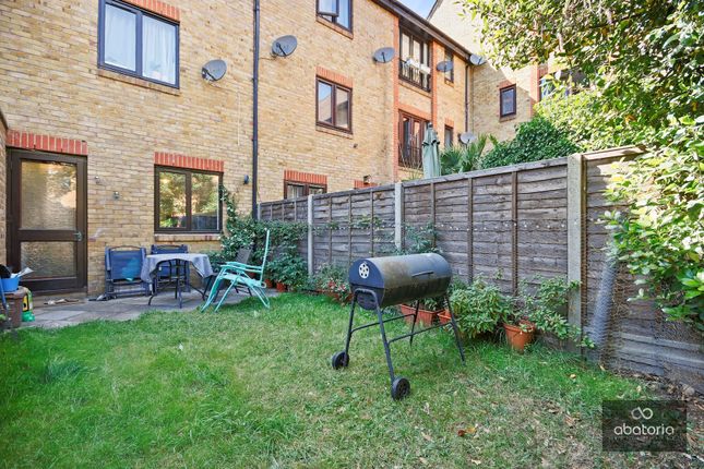 Terraced house to rent in Welland Mews, London
