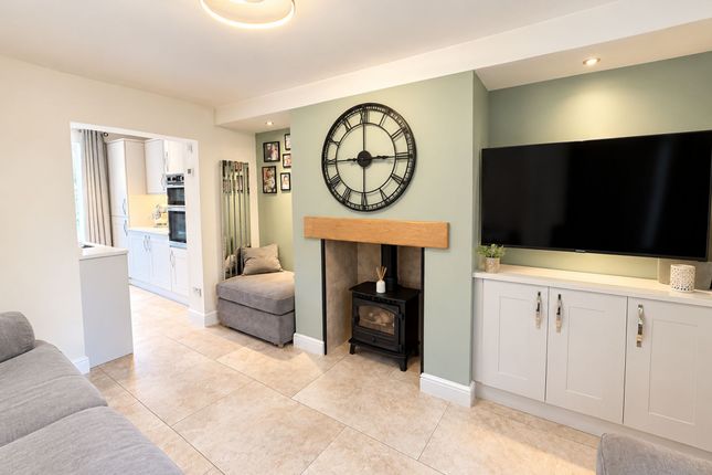 31 Baynes Street, Darwen photo 2